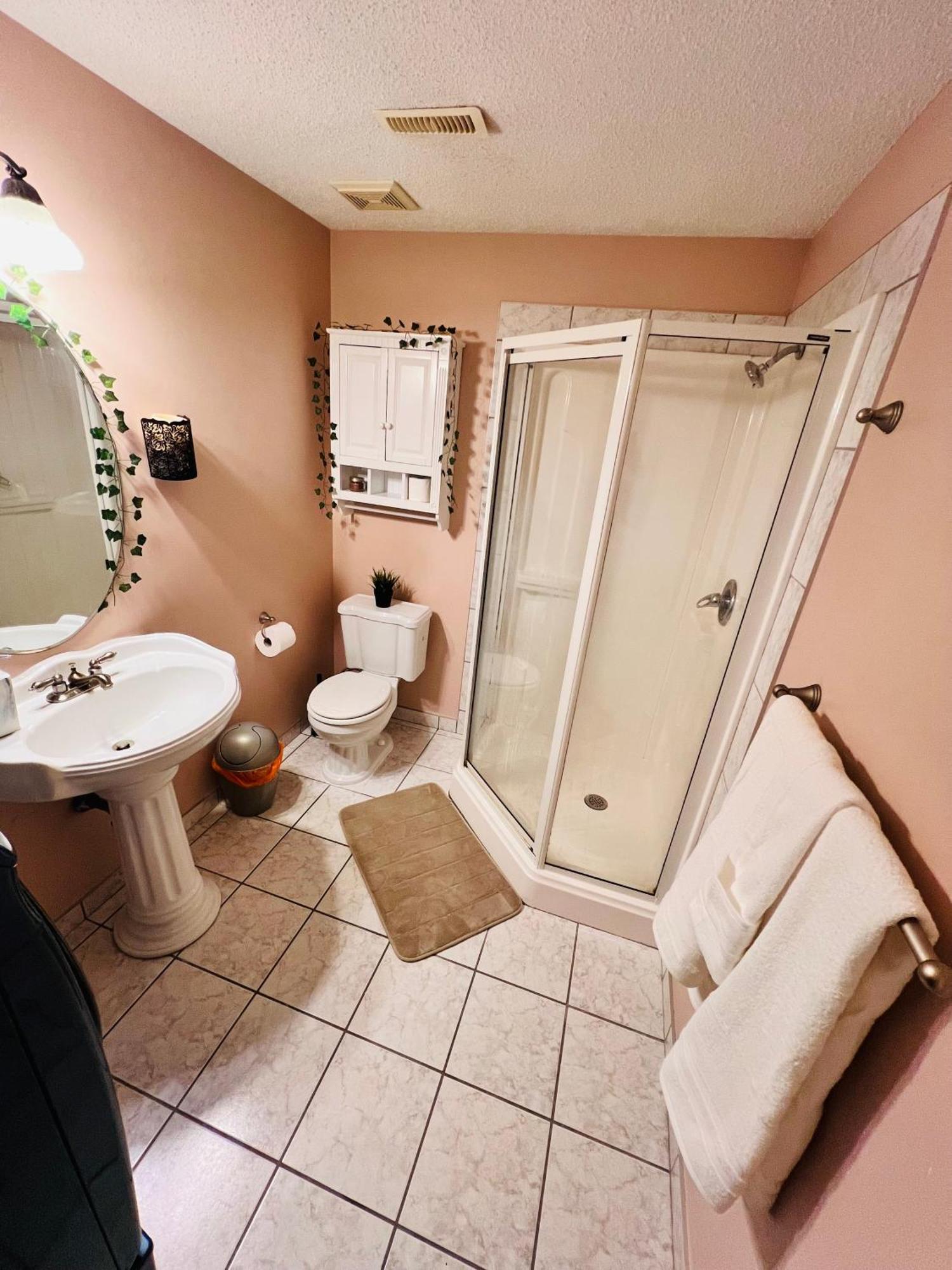 A Classic Homely Basement Suite! Chestermere Kültér fotó